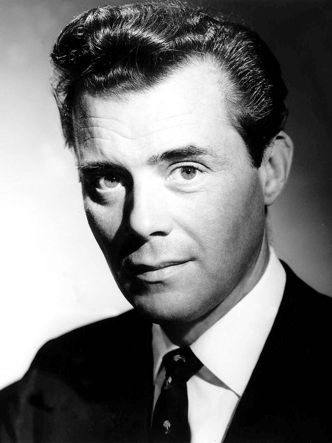 How tall is Dirk Bogarde?